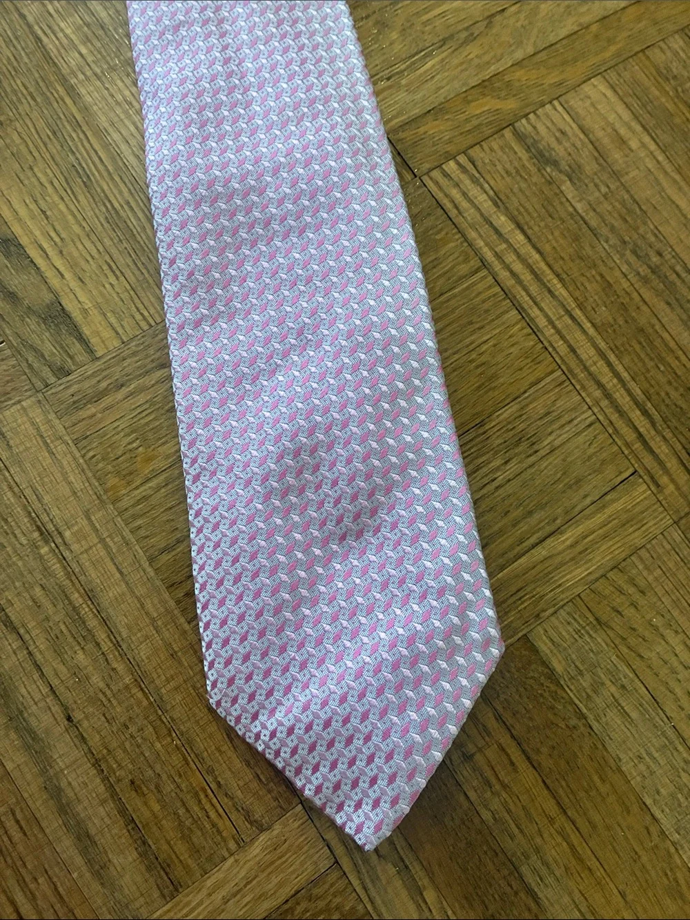 Salvatore Ferragamo Men's Pink Patterned Tie